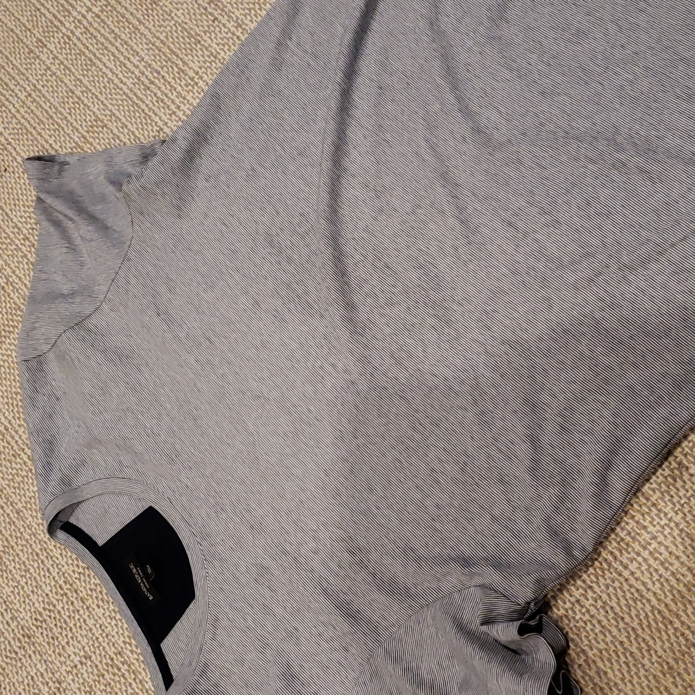 Banana Republic, XL Blk/White Stripped tee, Like New